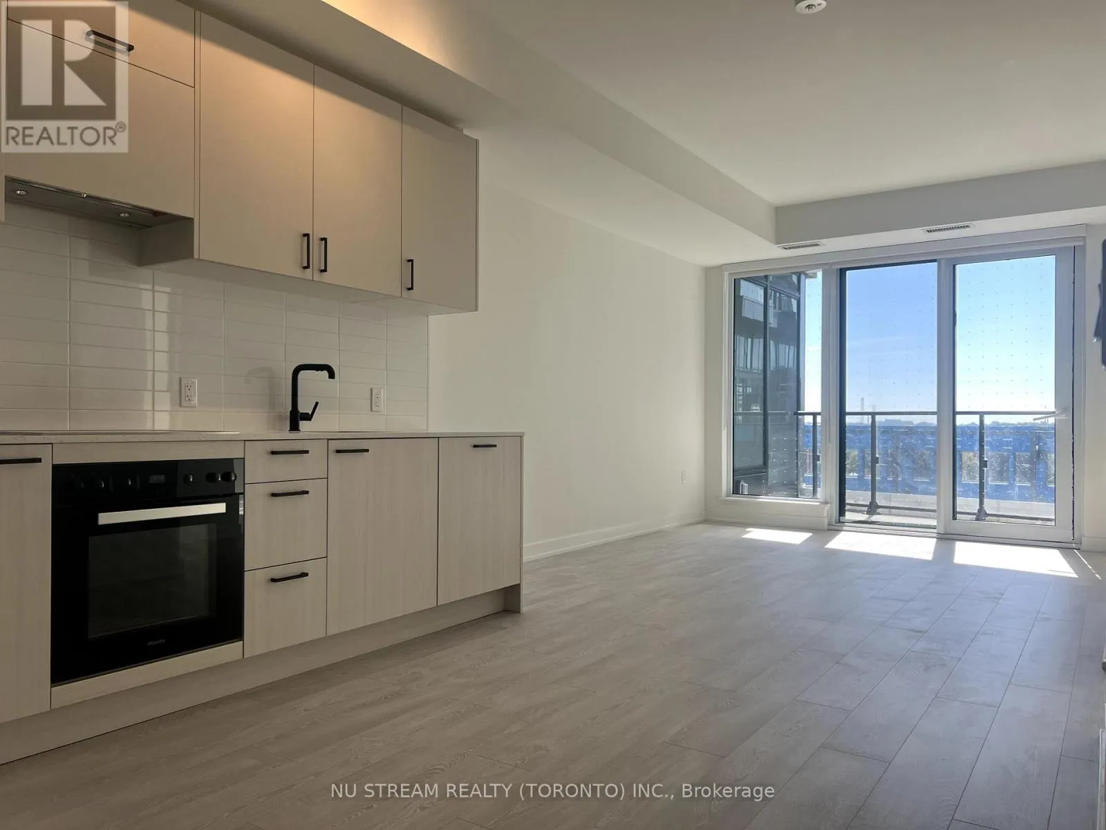 428 - 1 KYLE LOWRY ROAD