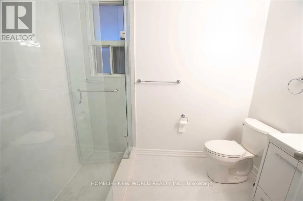 2ND FLOOR - 1104 COLLEGE STREET
