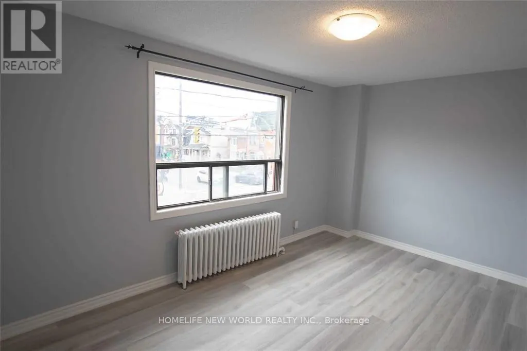 2ND FLOOR - 1104 COLLEGE STREET