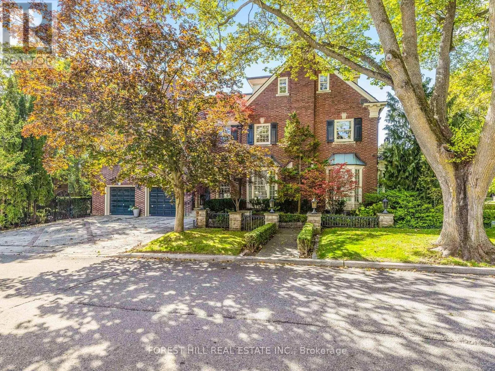 11 DEWBOURNE AVENUE
