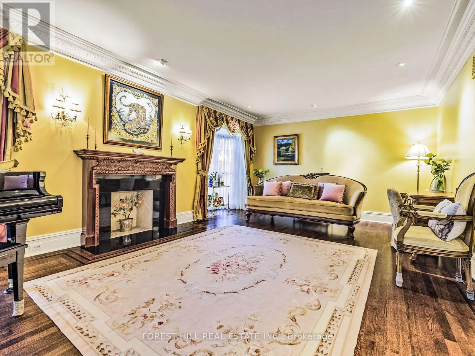 11 DEWBOURNE AVENUE