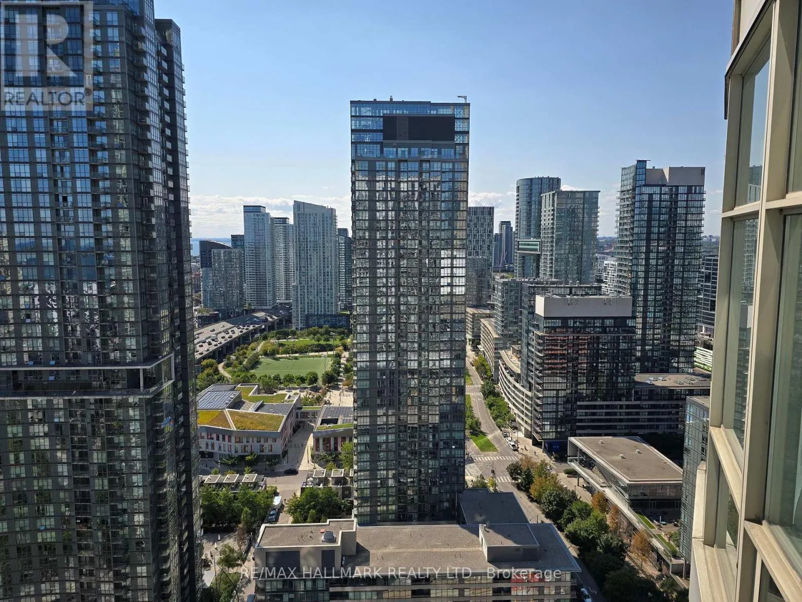 3712 - 10 NAVY WHARF COURT