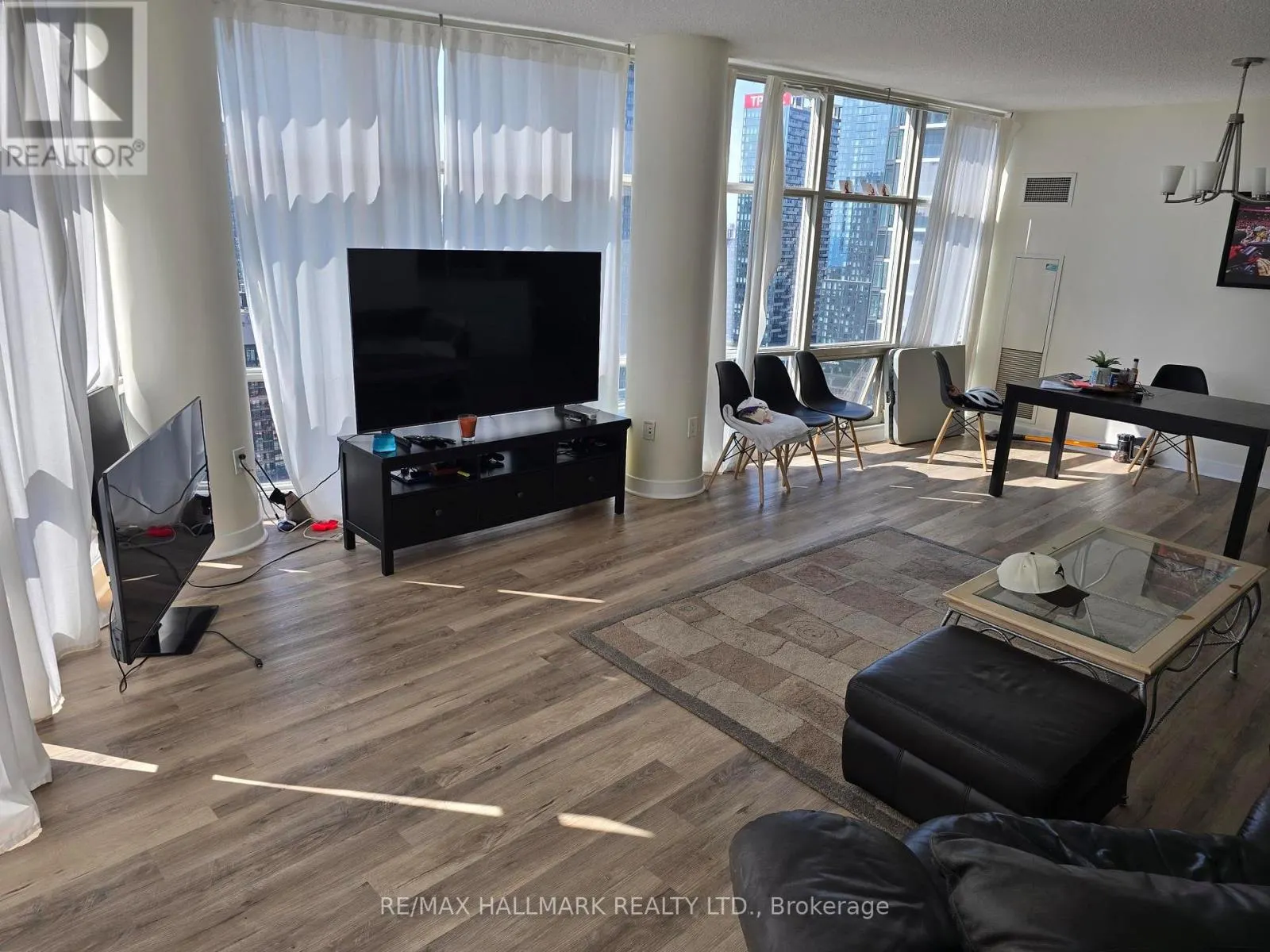 3712 - 10 NAVY WHARF COURT