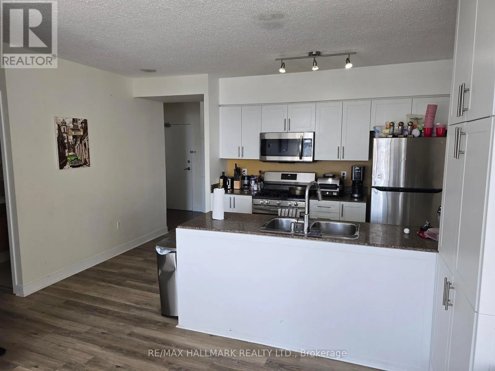 3712 - 10 NAVY WHARF COURT