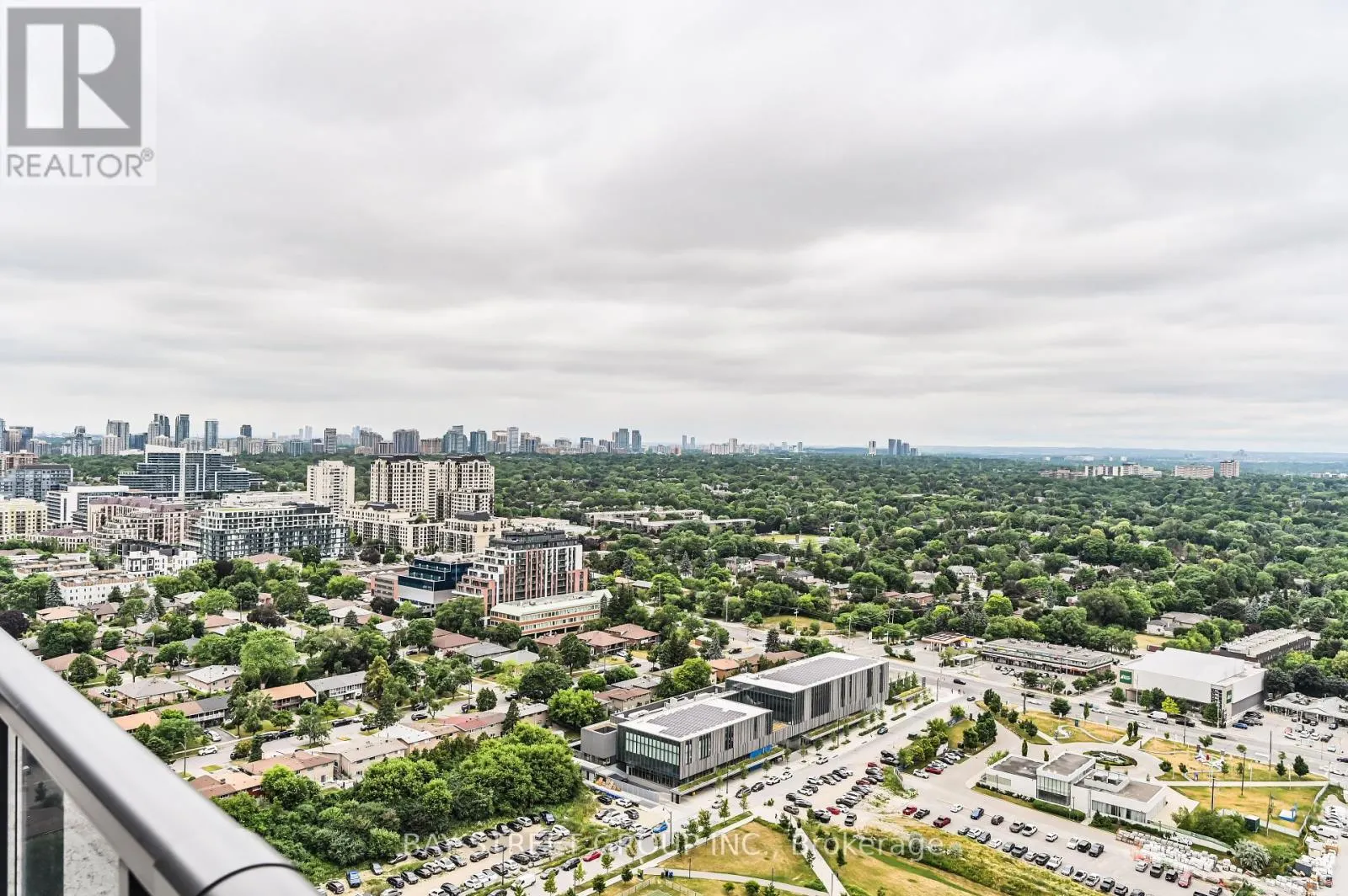 PH3808 - 85 MCMAHON DRIVE