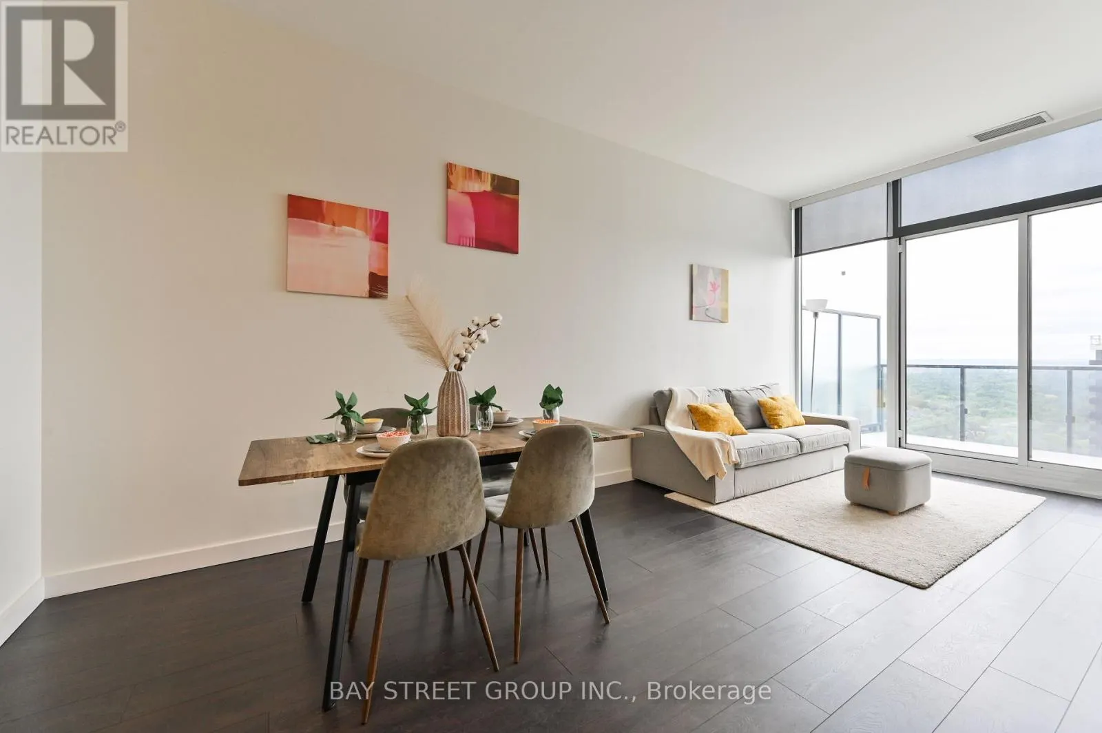 PH3808 - 85 MCMAHON DRIVE