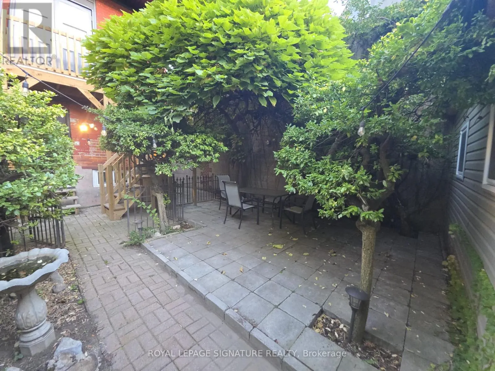 UNIT 3 - 562 PARLIAMENT STREET