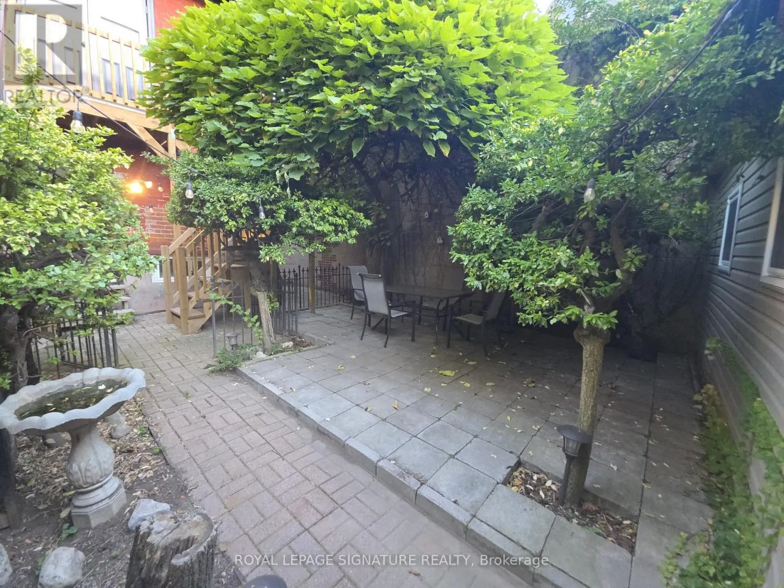 UNIT 3 - 562 PARLIAMENT STREET