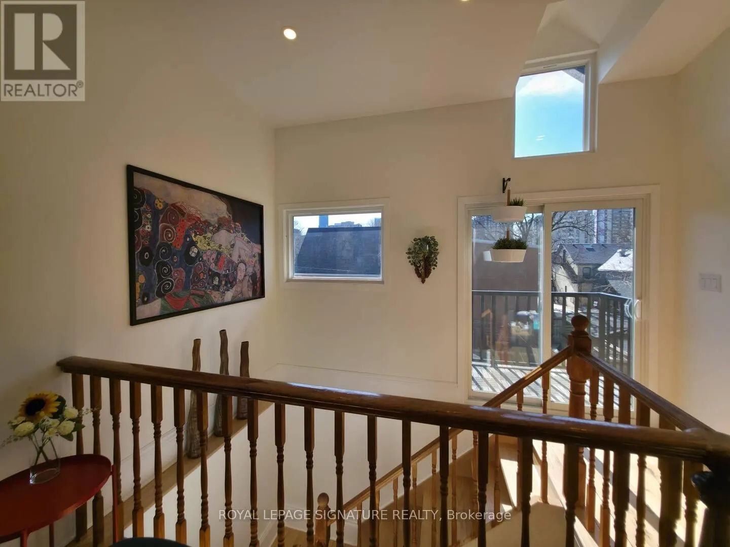 UNIT 3 - 562 PARLIAMENT STREET