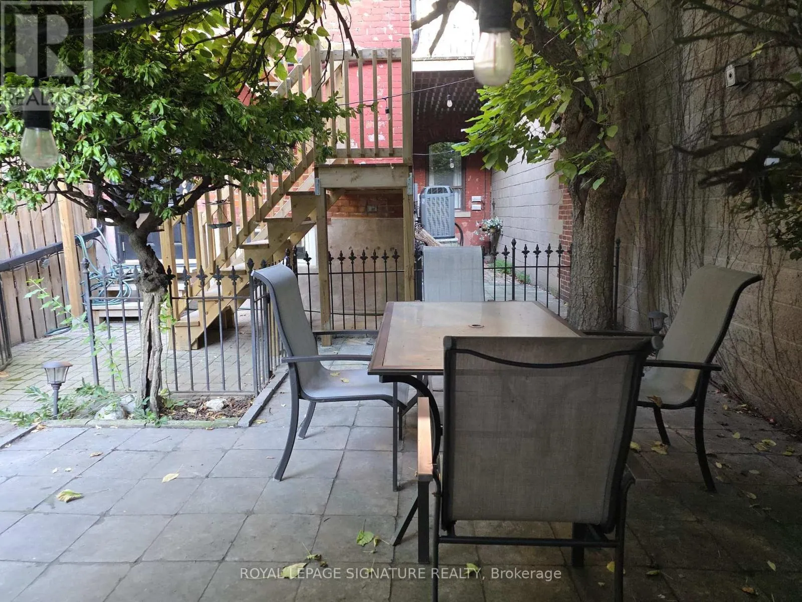 UNIT 3 - 562 PARLIAMENT STREET