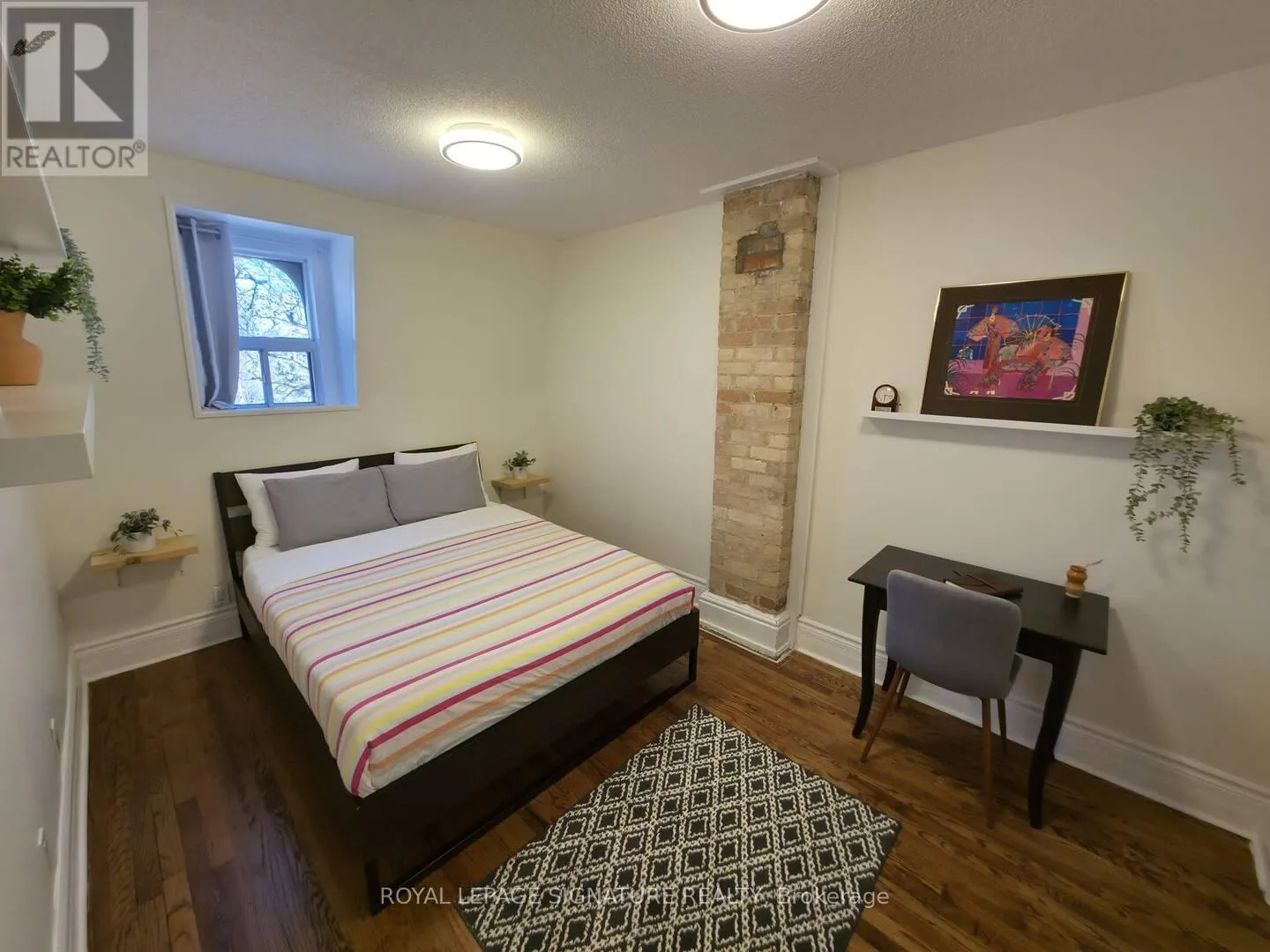 UNIT 3 - 562 PARLIAMENT STREET