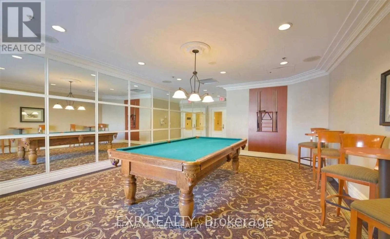 1007 - 18 SOMMERSET WAY