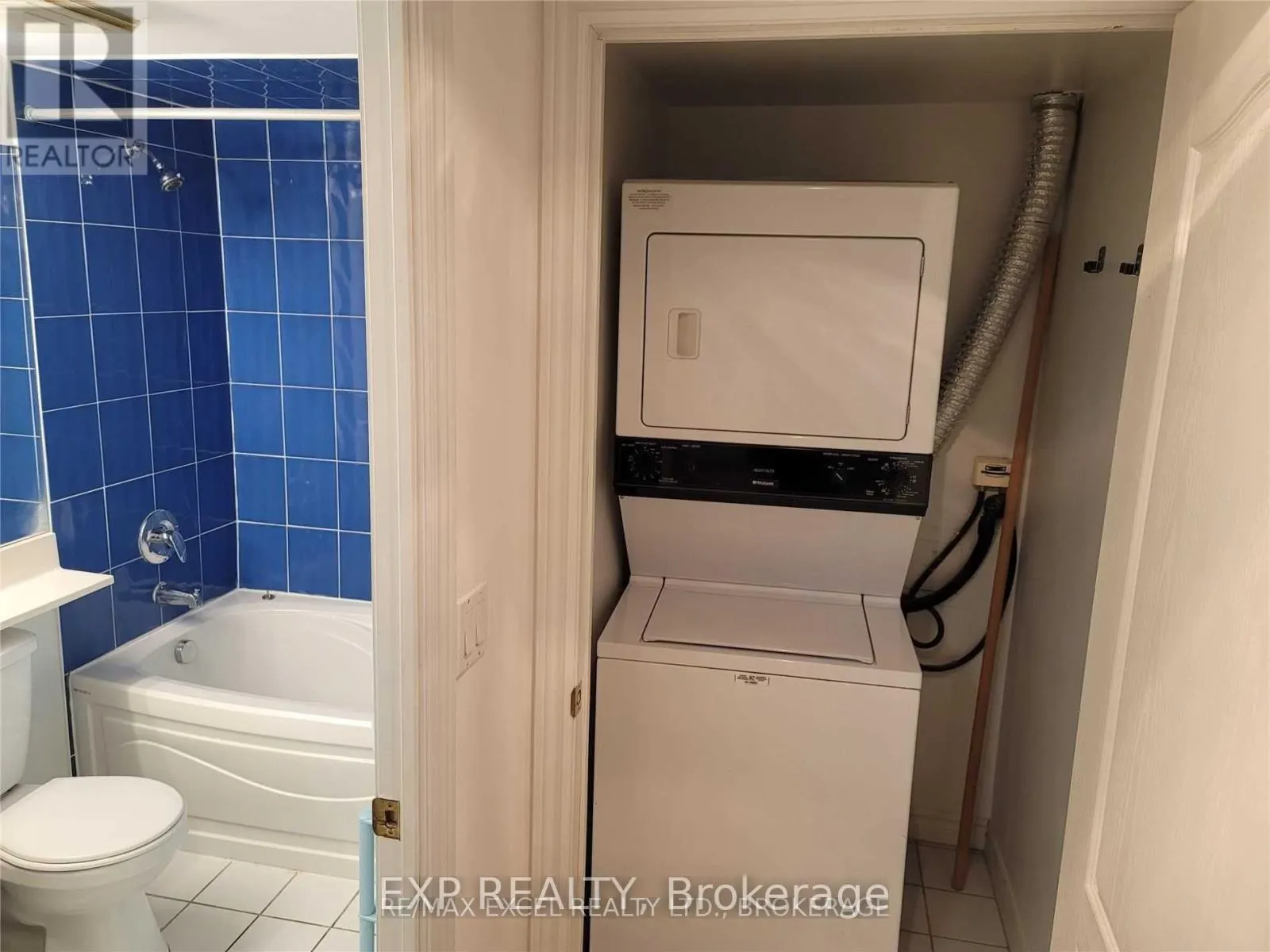 1007 - 18 SOMMERSET WAY