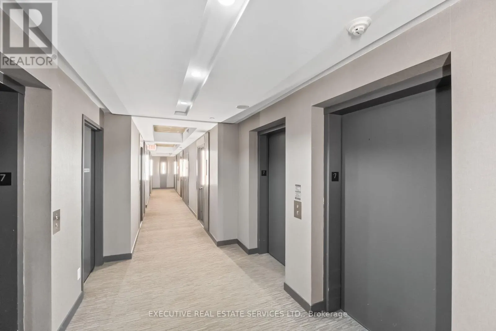 721 - 1030 KING STREET W