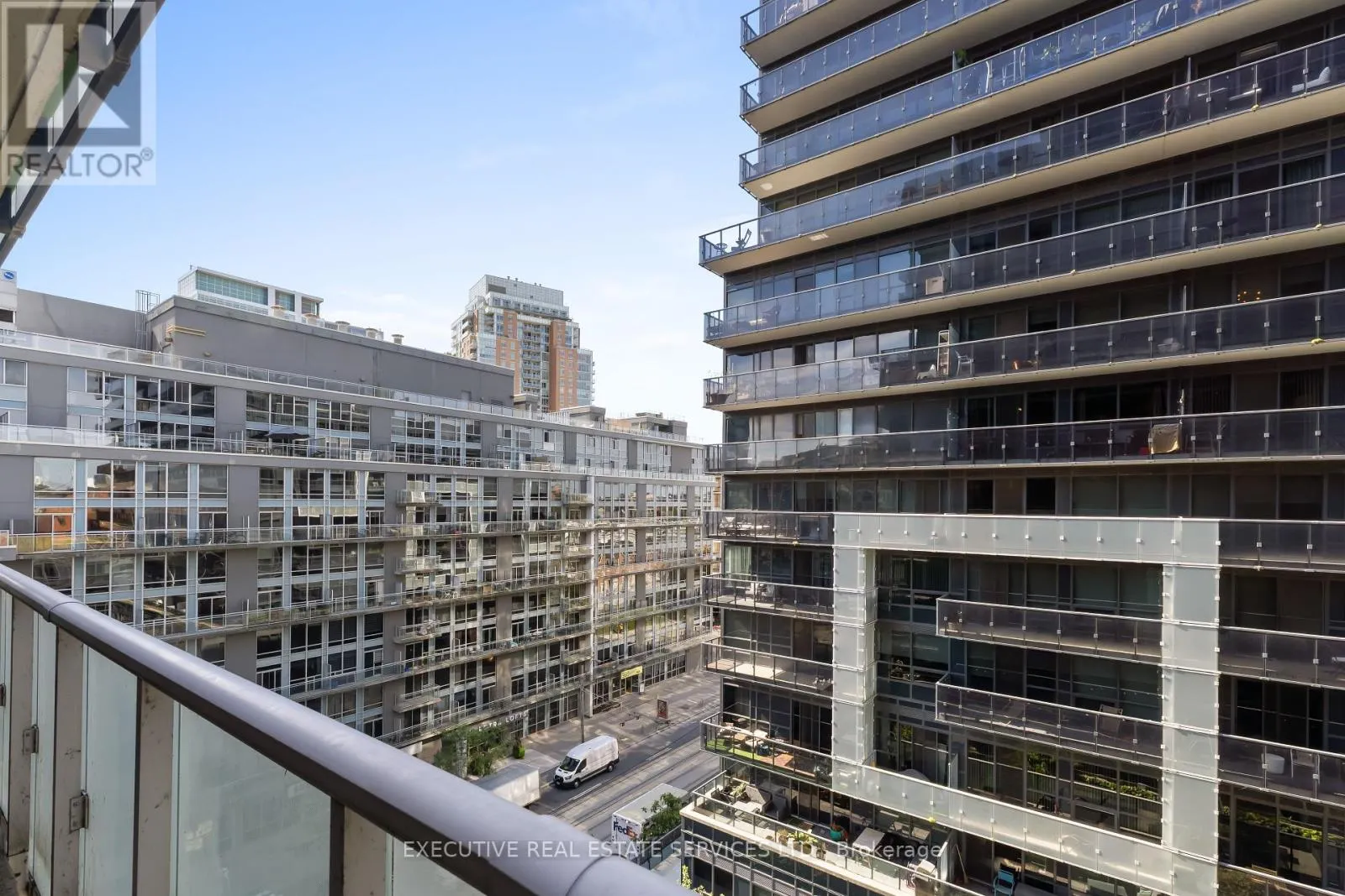 721 - 1030 KING STREET W