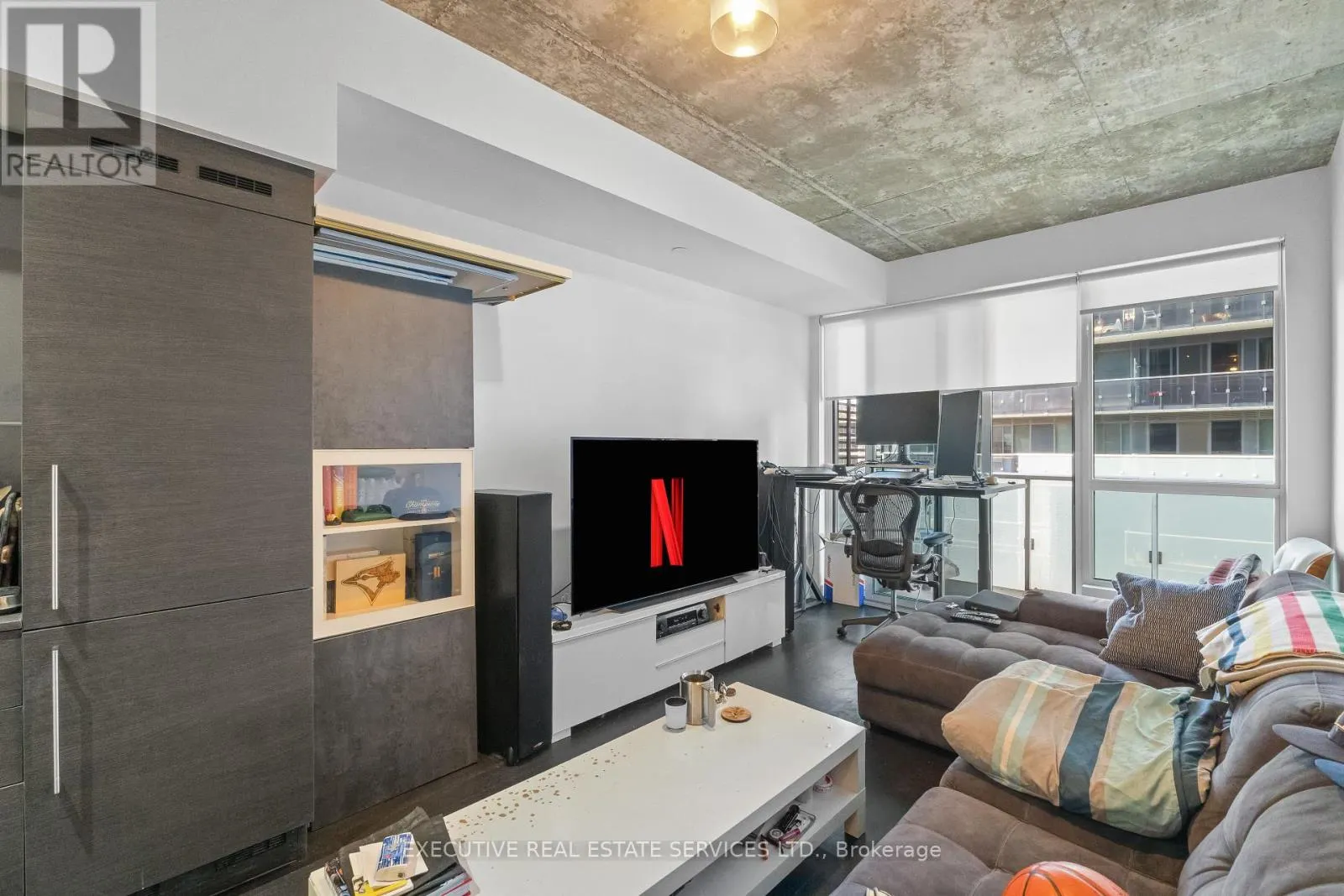 721 - 1030 KING STREET W