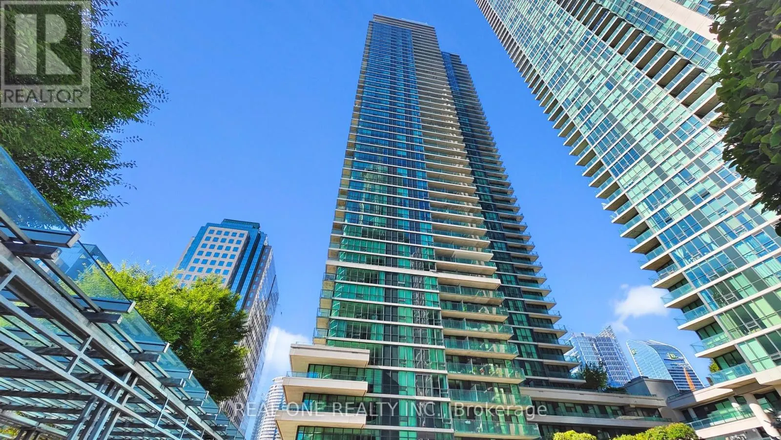 1708 - 33 BAY STREET