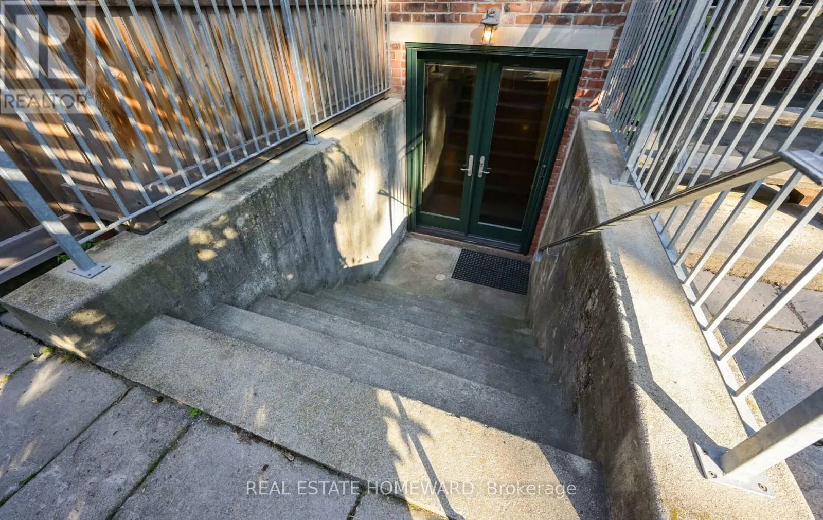 37 LONSDALE ROAD