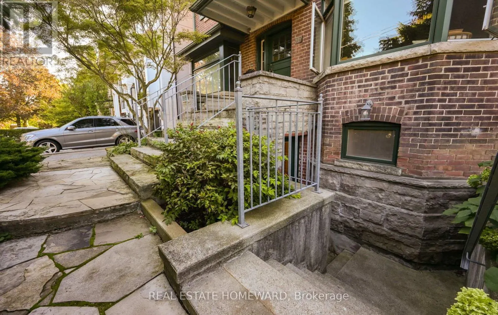 37 LONSDALE ROAD