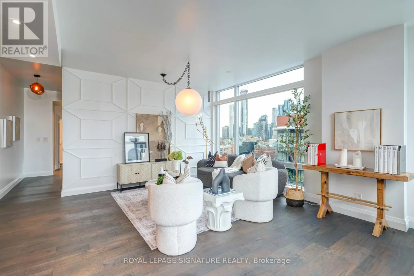 1202 - 333 ADELAIDE STREET E