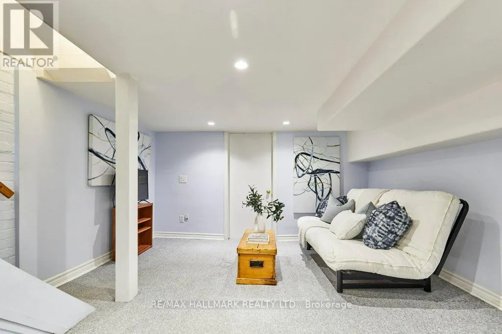437 DAVISVILLE AVENUE