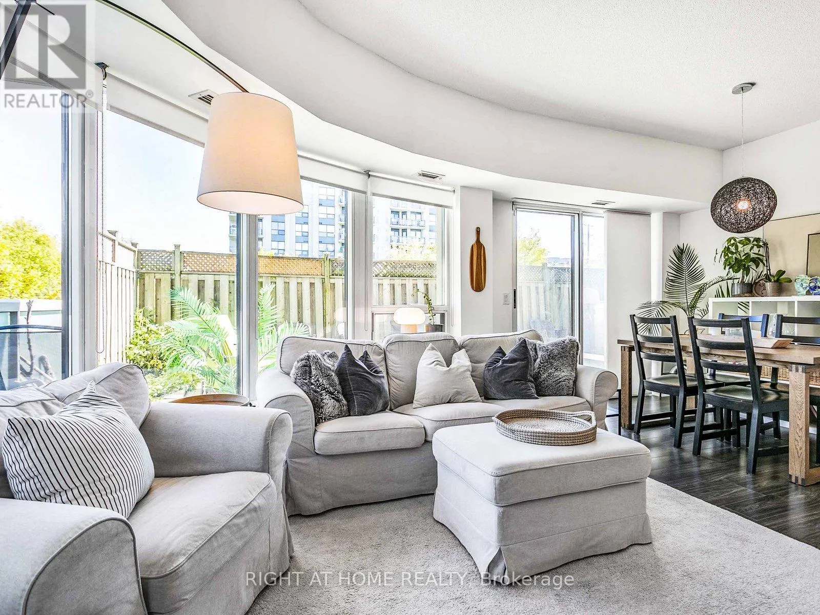 103 - 890 SHEPPARD AVENUE W