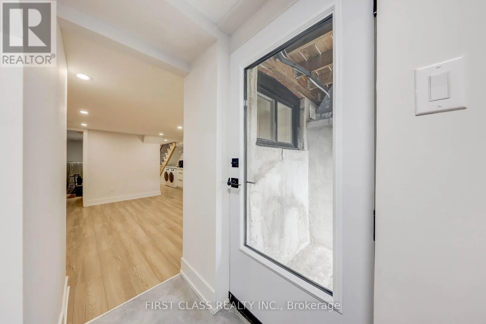 431 ROXTON ROAD