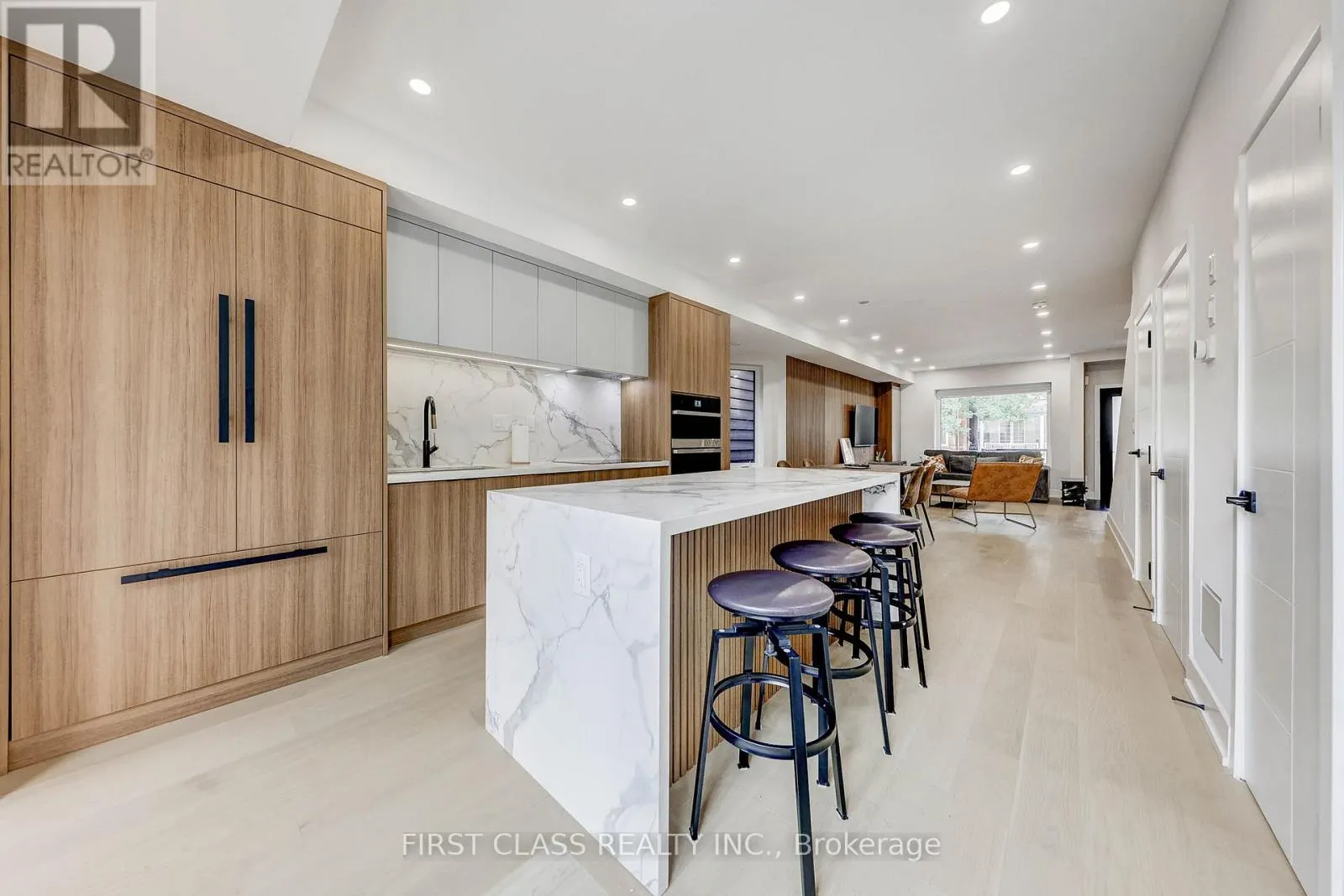 431 ROXTON ROAD