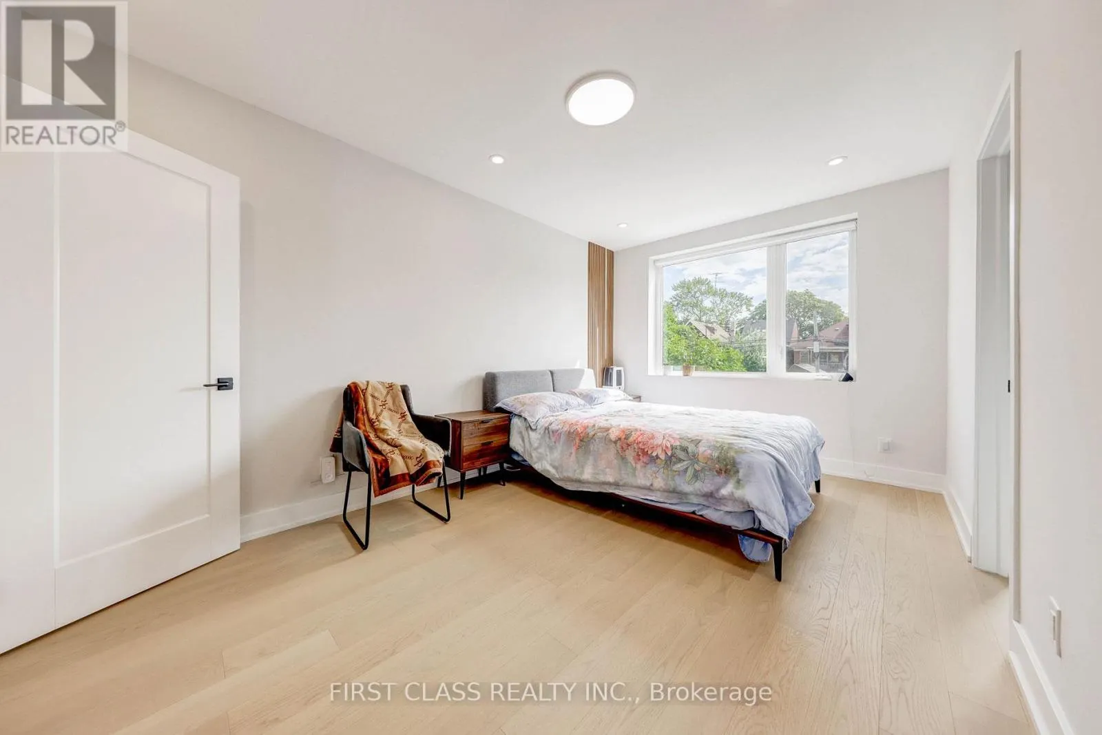 431 ROXTON ROAD