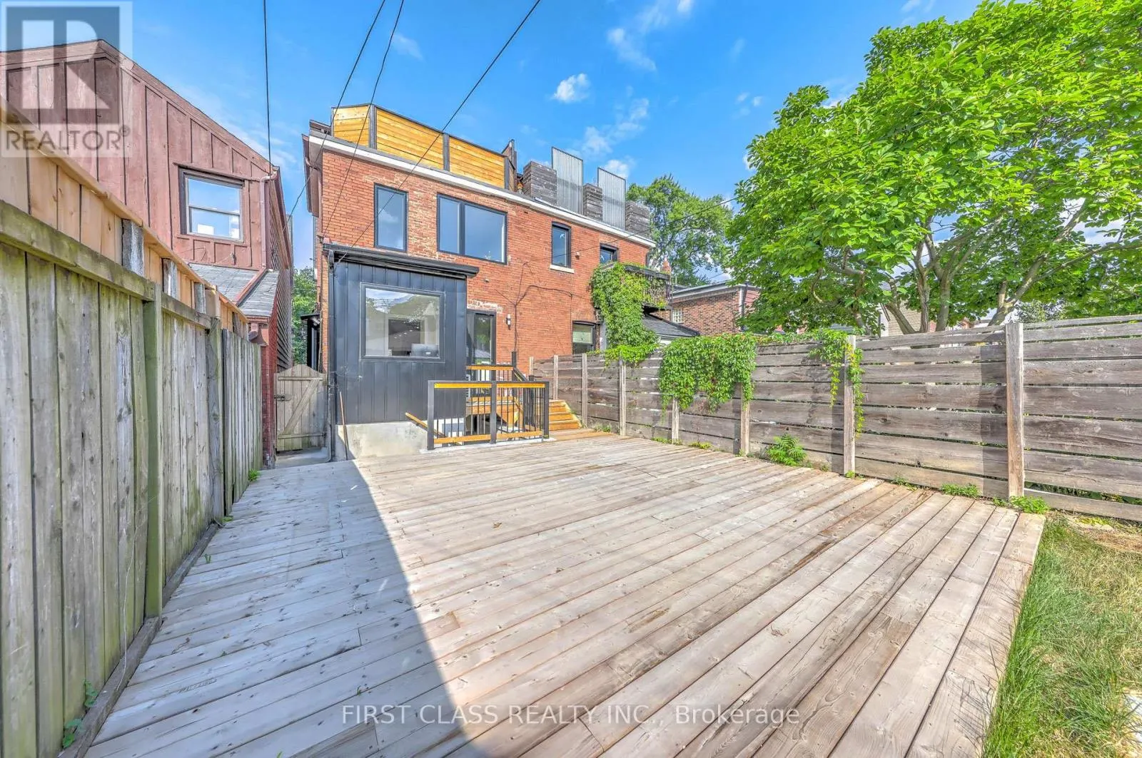 431 ROXTON ROAD