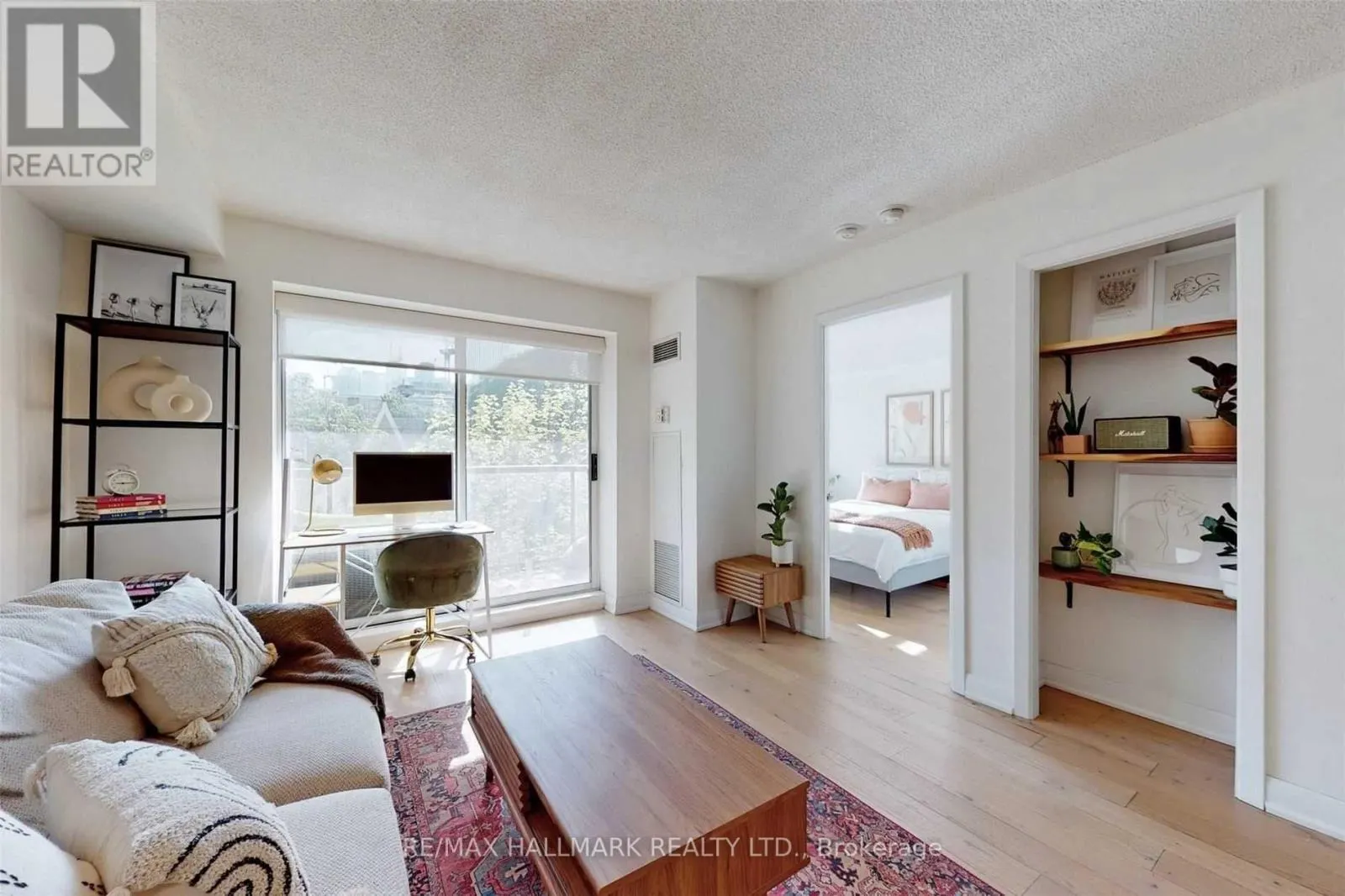 408 - 140 BATHURST STREET