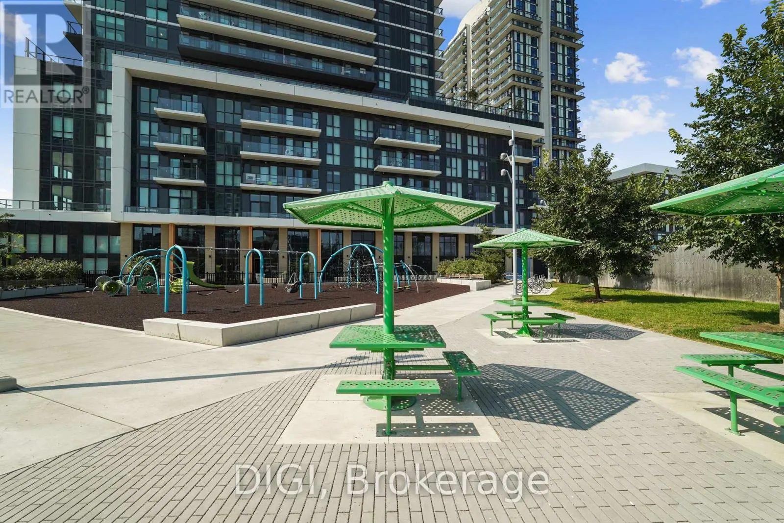 4303 - 325 YORKLAND BOULEVARD