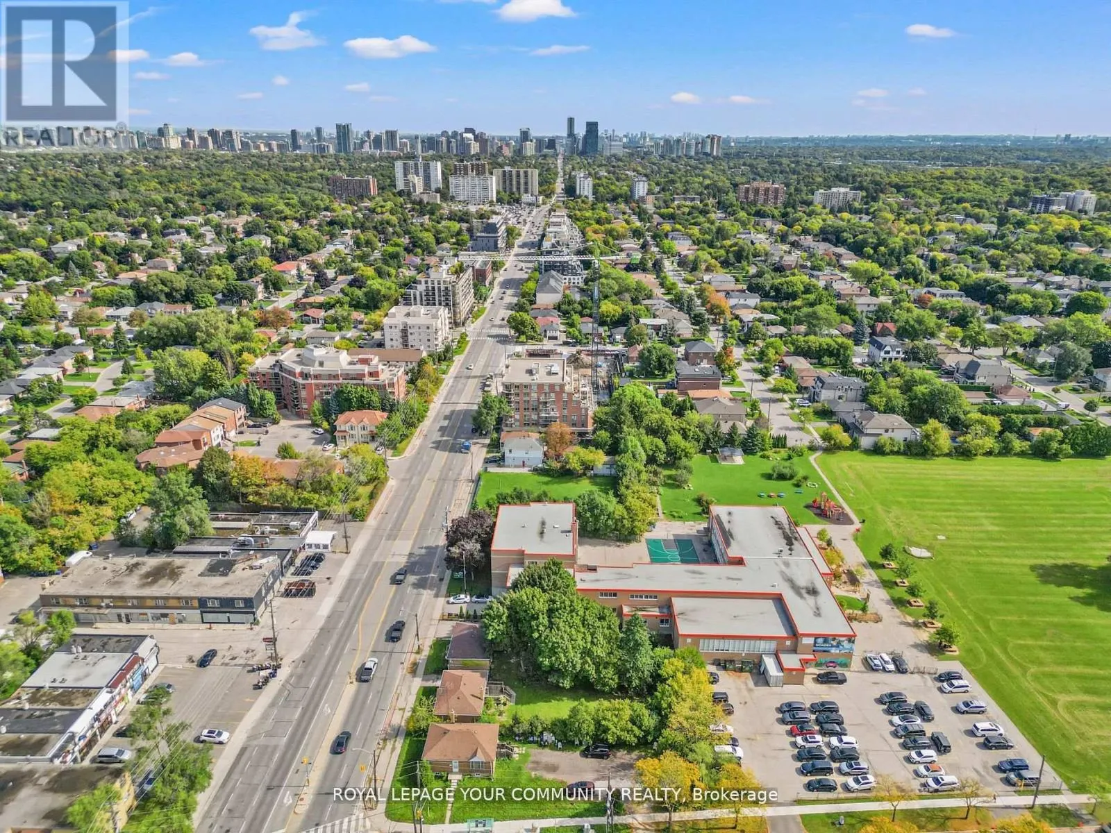 3RD - 11-851 SHEPPARD AVENUE