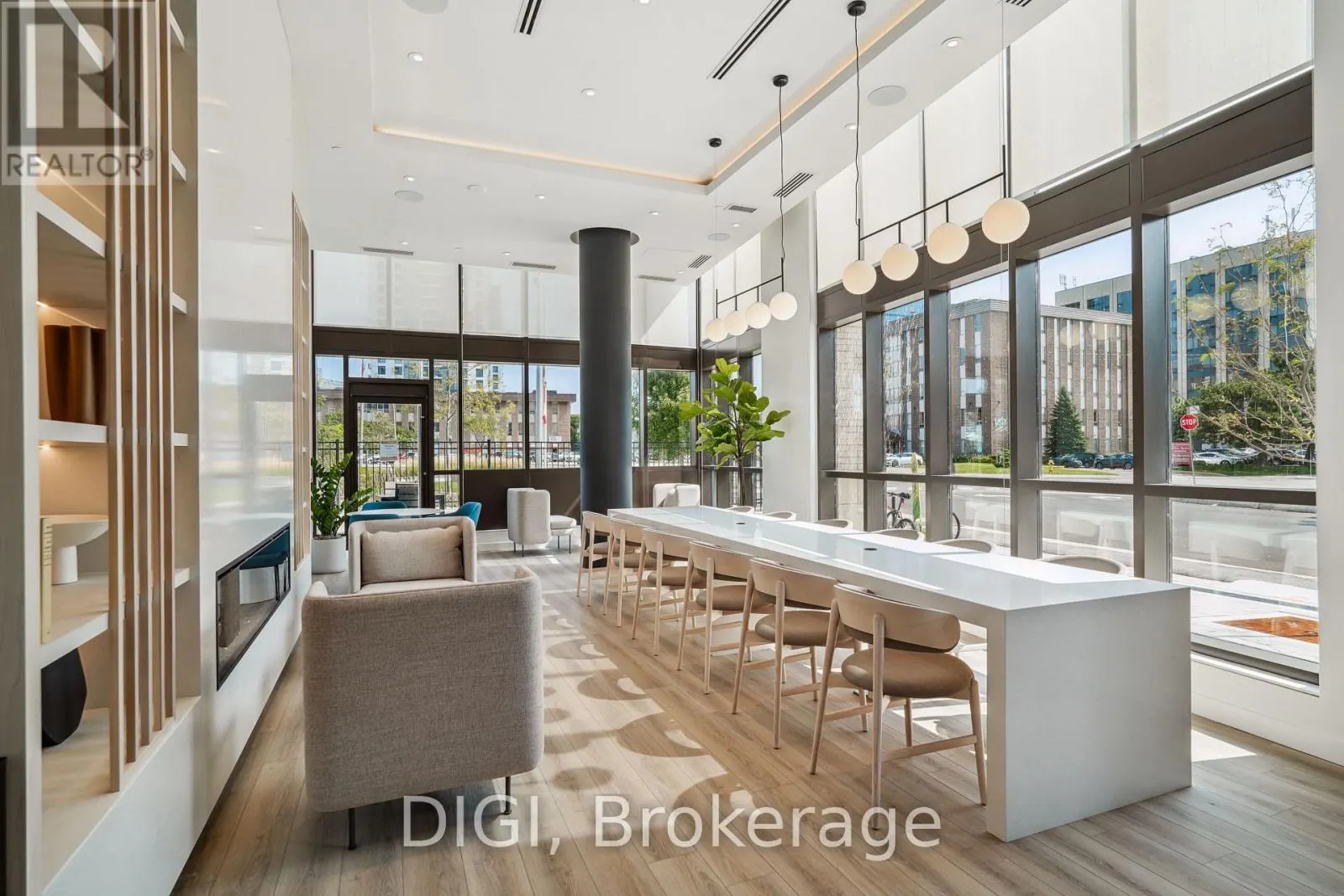 212 - 325 YORKLAND BOULEVARD
