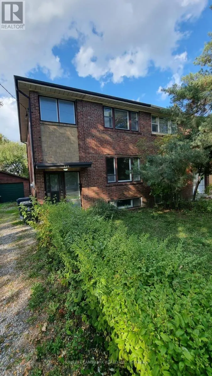 710 SHEPPARD AVENUE E