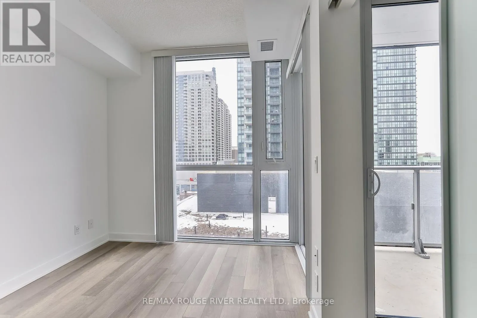 708 - 5180 YONGE STREET