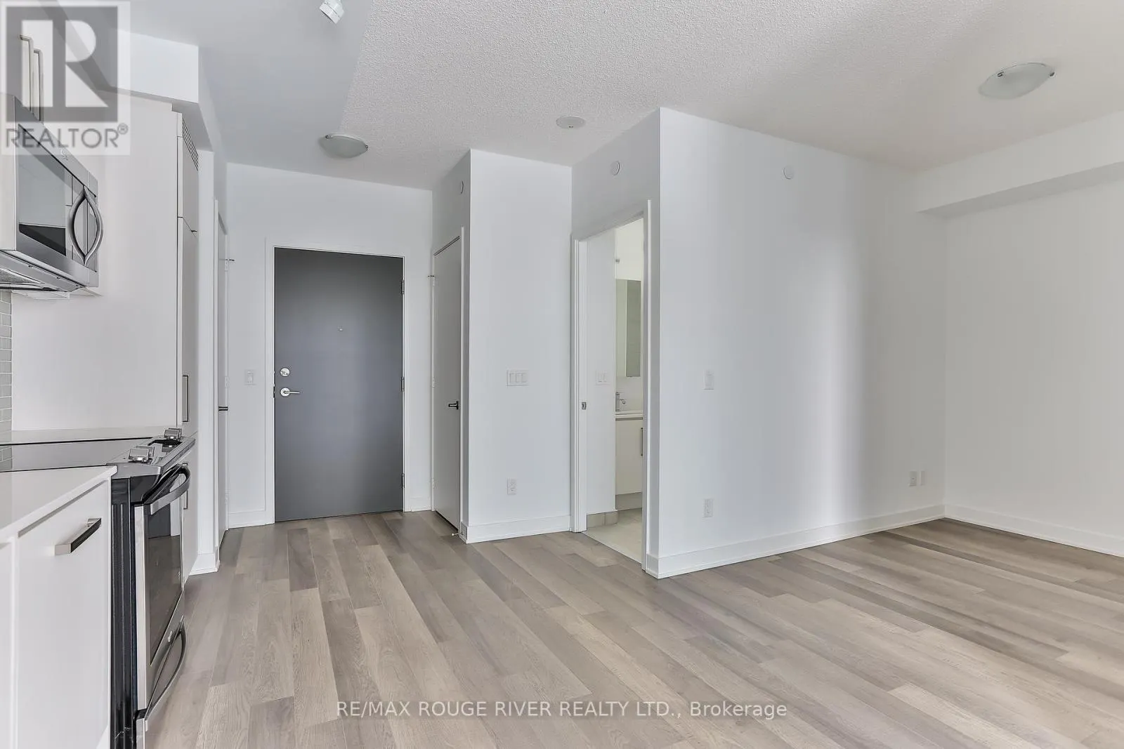 708 - 5180 YONGE STREET