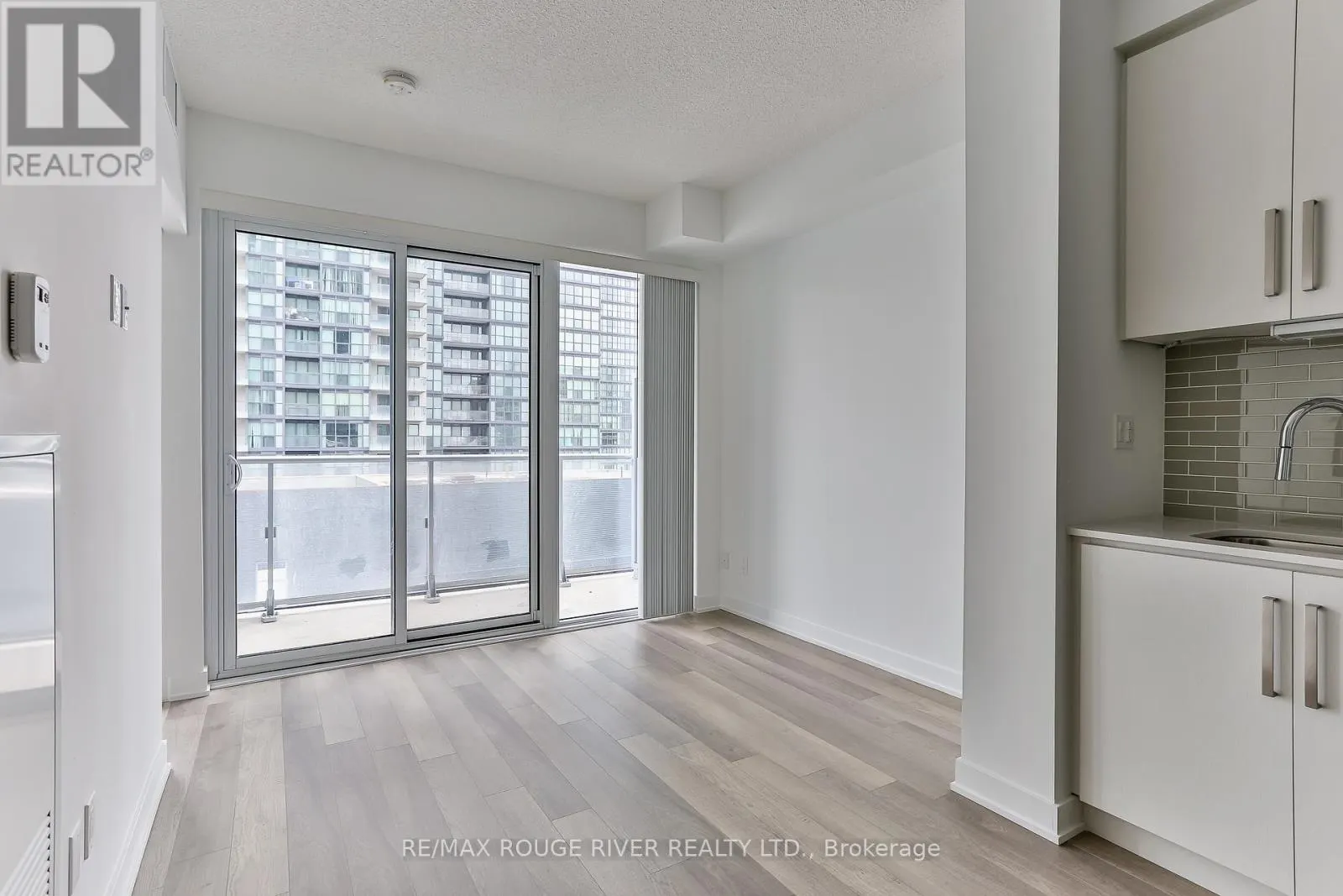 708 - 5180 YONGE STREET