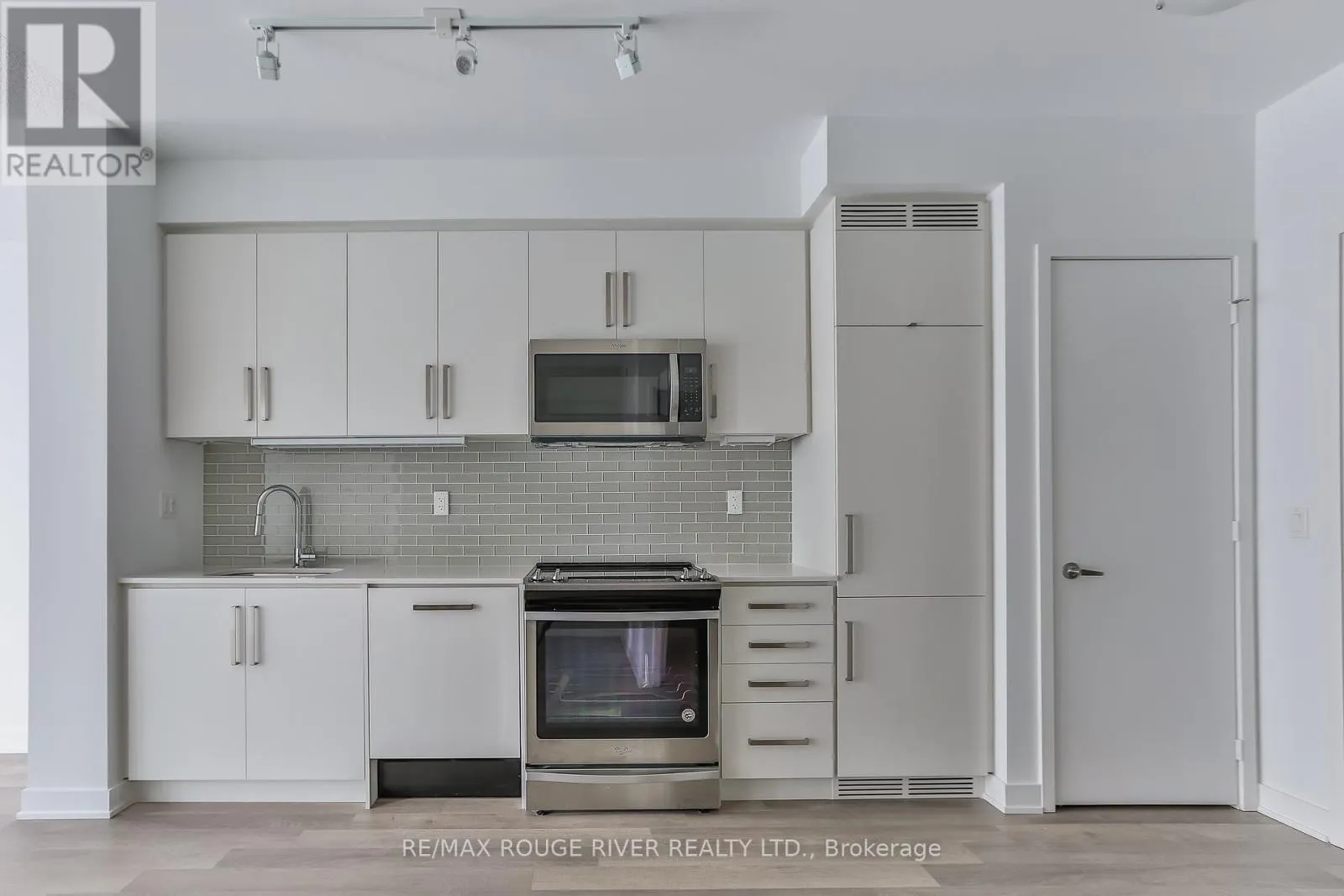 708 - 5180 YONGE STREET