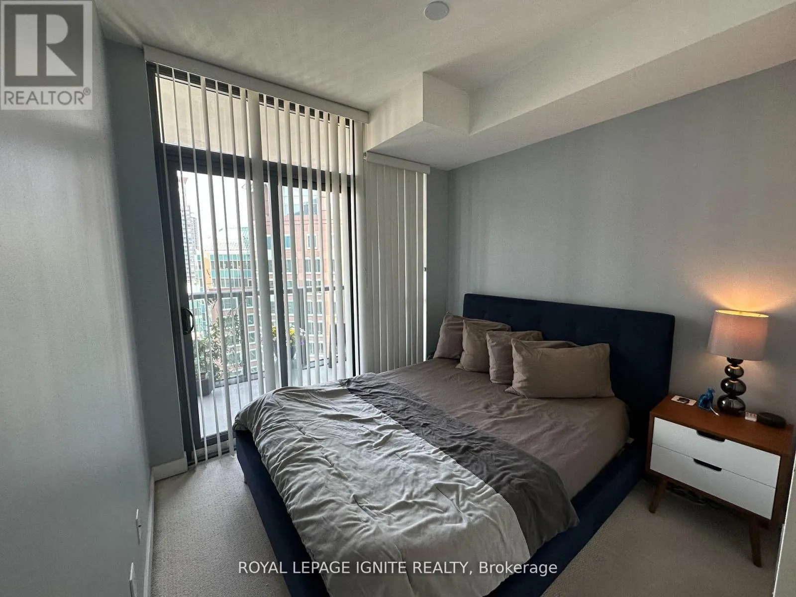 1809 - 110 CHARLES STREET E