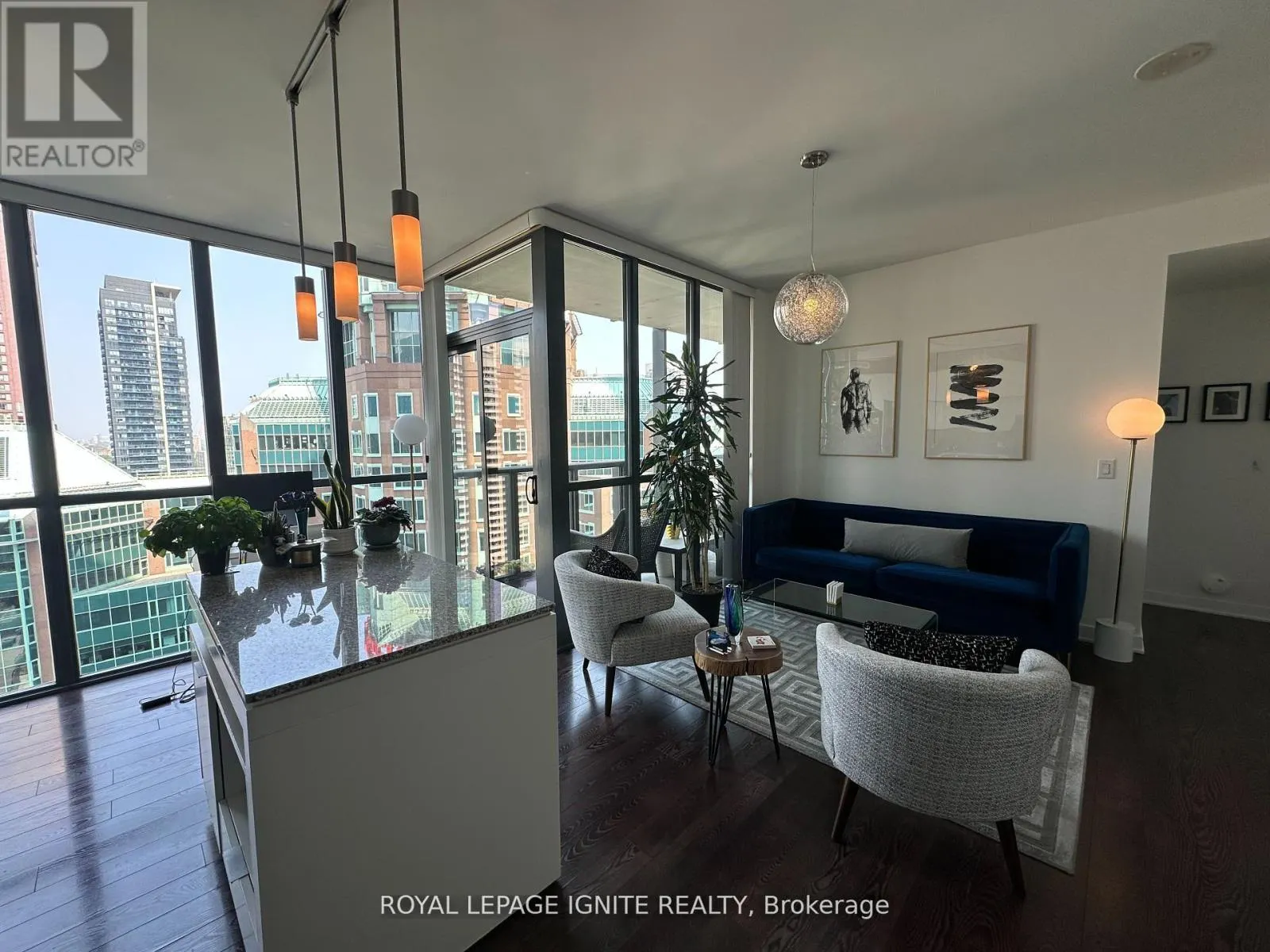 1809 - 110 CHARLES STREET E
