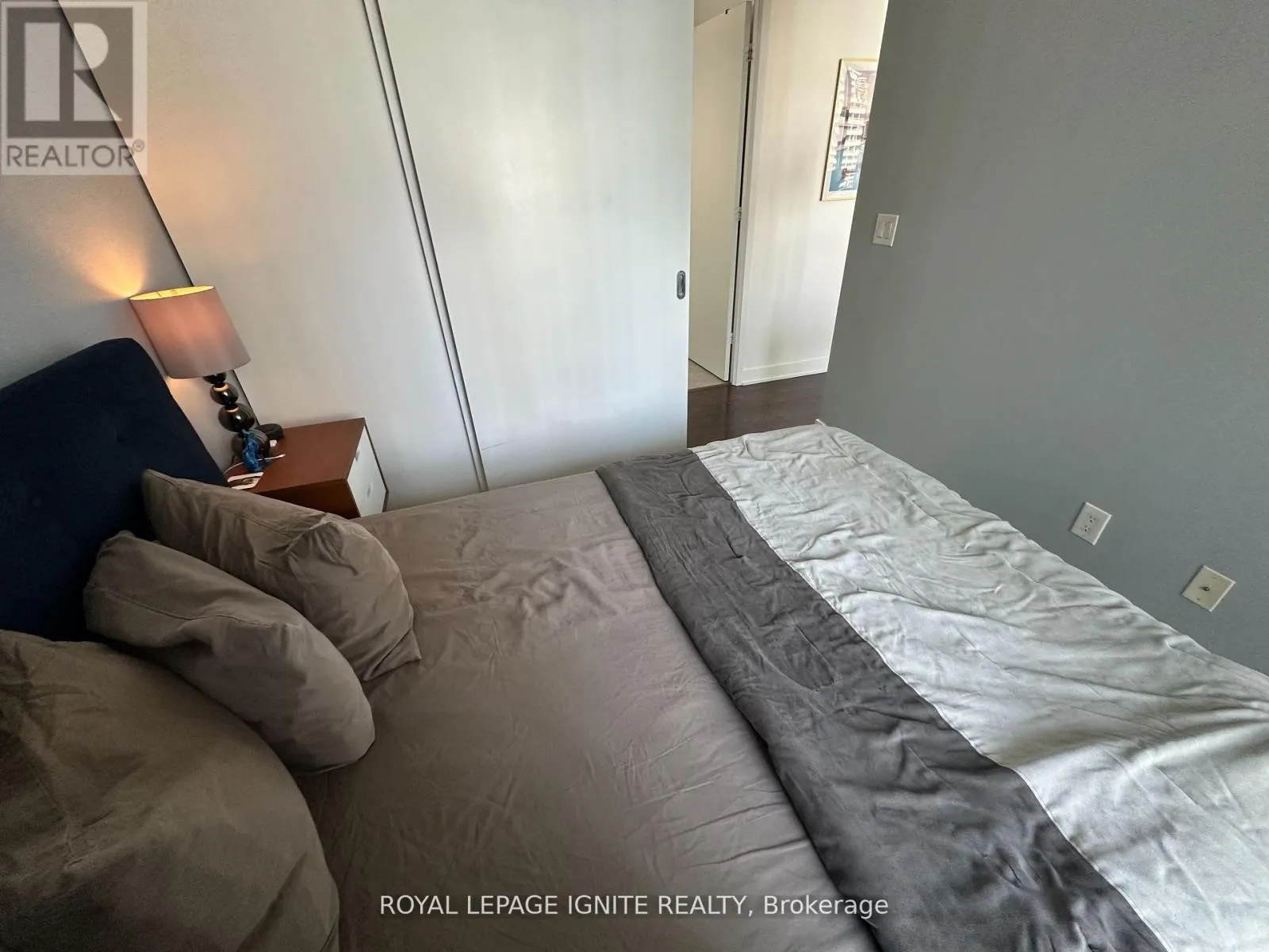 1809 - 110 CHARLES STREET E