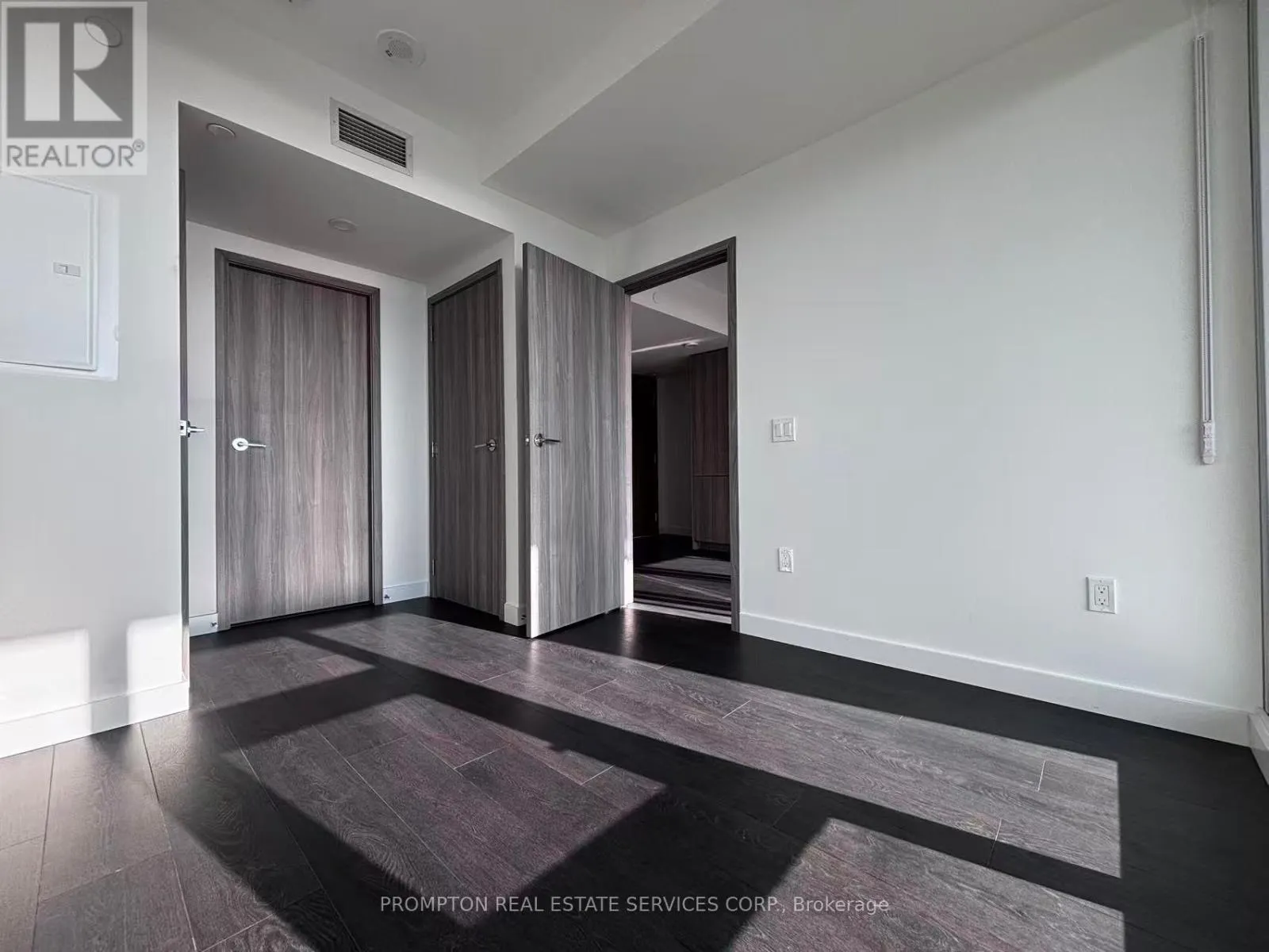 5715 - 3 CONCORD CITYPLACE WAY
