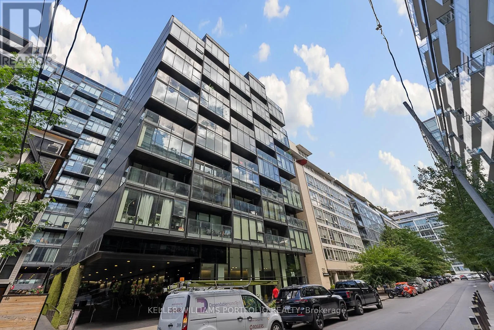 303 - 38 STEWART STREET