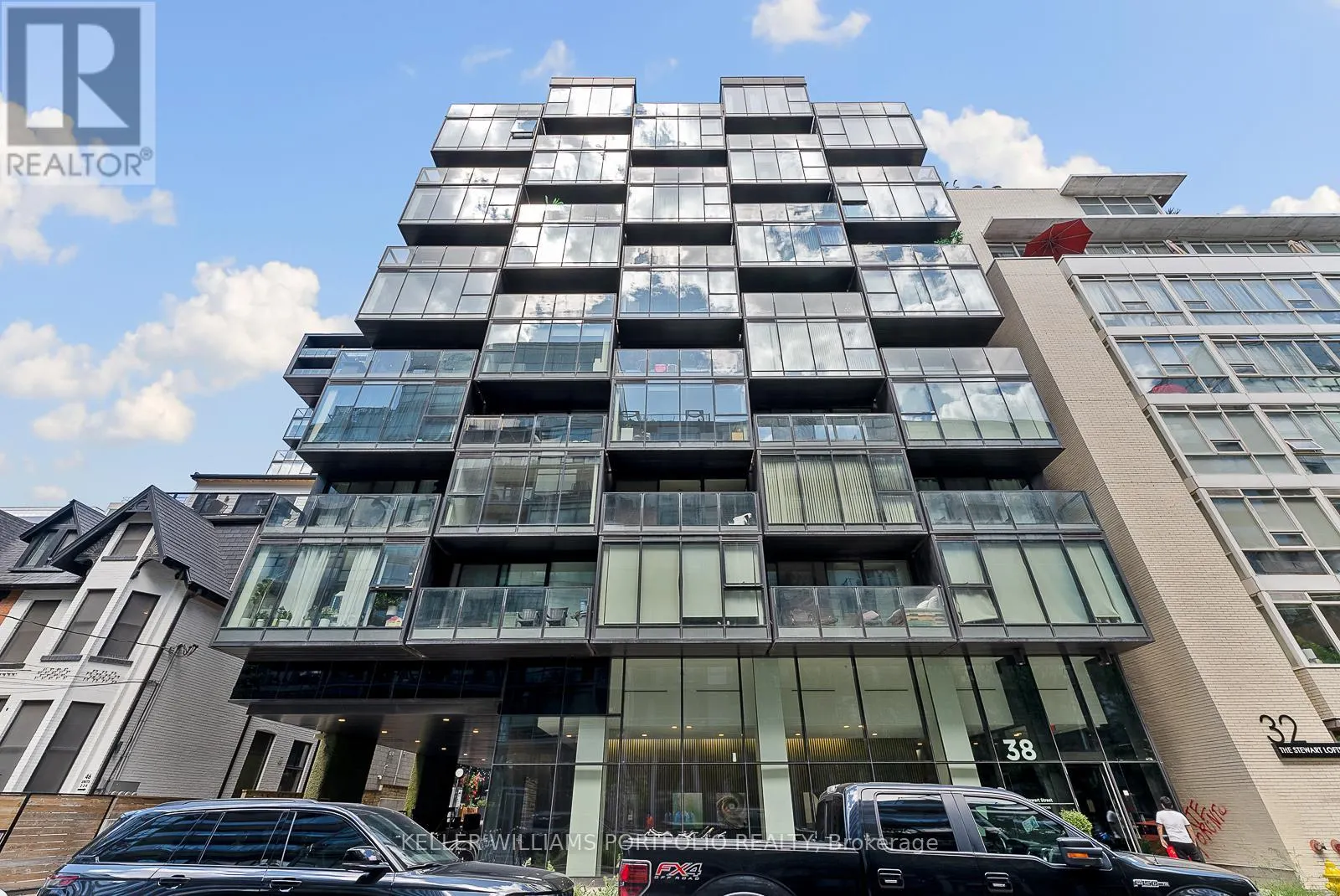 303 - 38 STEWART STREET