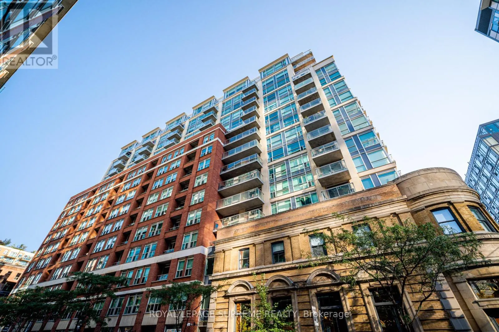 716 - 230 KING STREET E