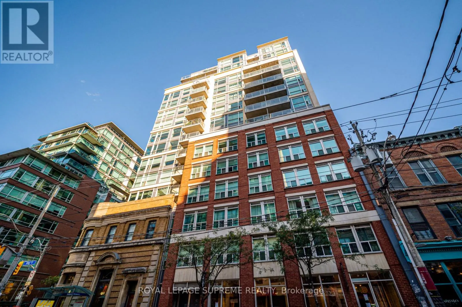 716 - 230 KING STREET E
