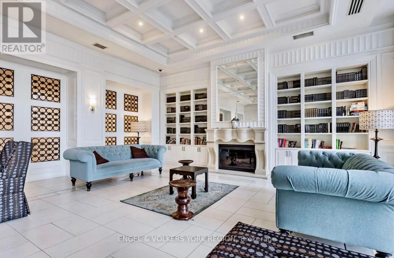 PH14 - 15 GREENVIEW AVENUE
