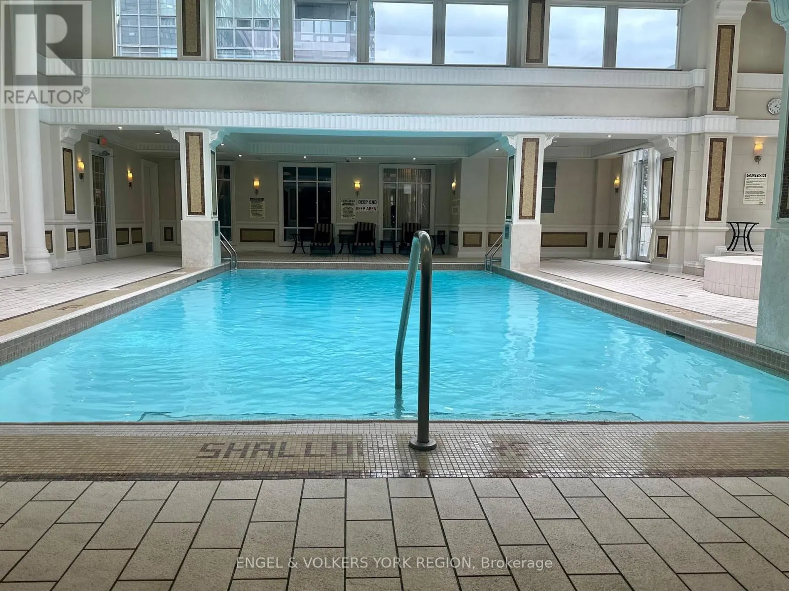 PH14 - 15 GREENVIEW AVENUE