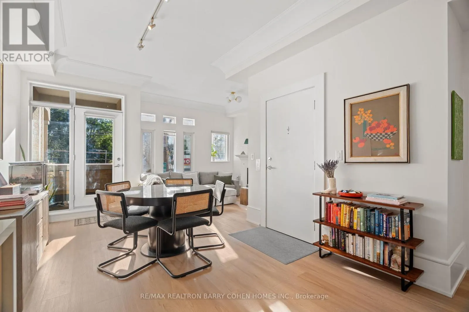 201 - 336 DAVENPORT ROAD